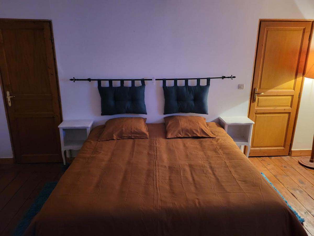 Domaine De La Sarrotte Bed and Breakfast Saugon Εξωτερικό φωτογραφία