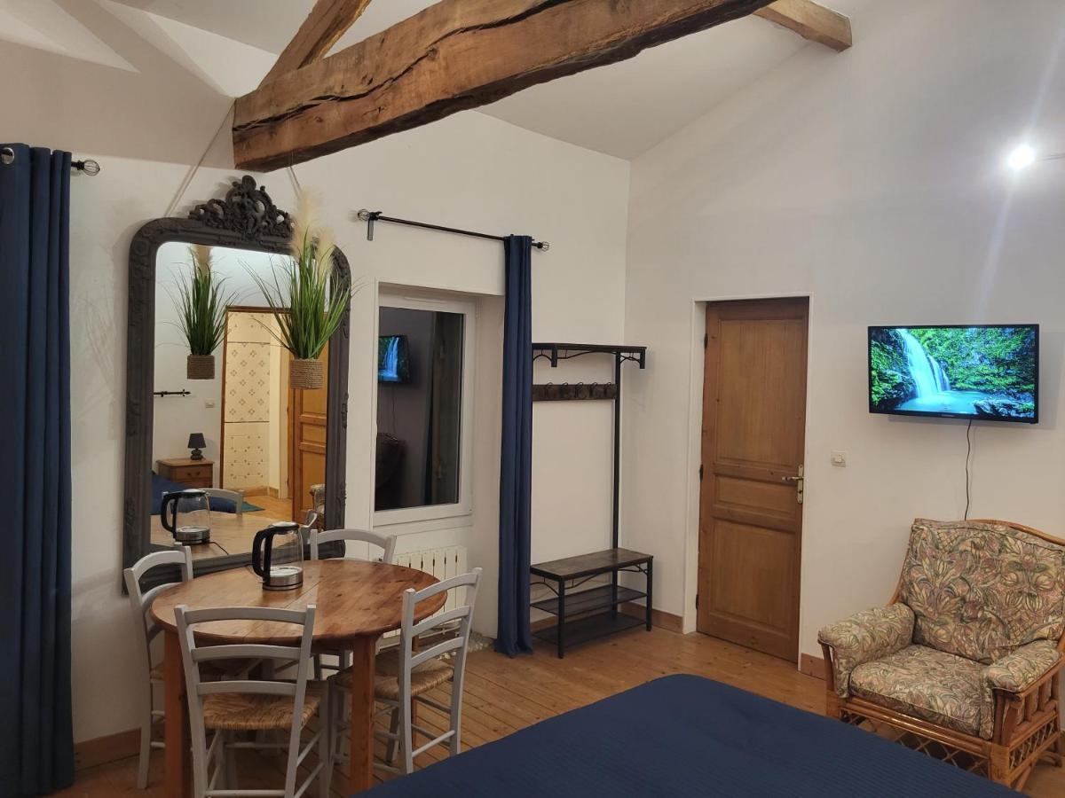Domaine De La Sarrotte Bed and Breakfast Saugon Εξωτερικό φωτογραφία