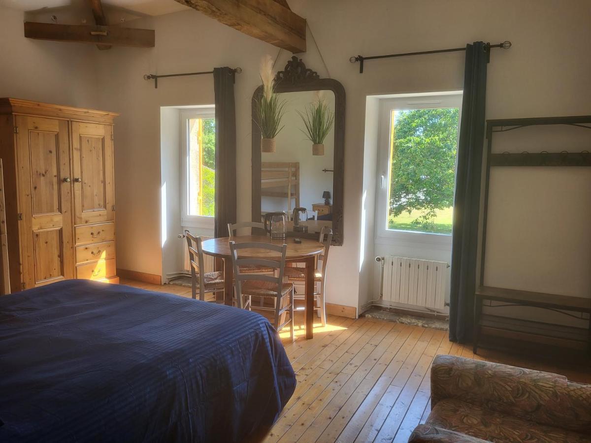 Domaine De La Sarrotte Bed and Breakfast Saugon Εξωτερικό φωτογραφία