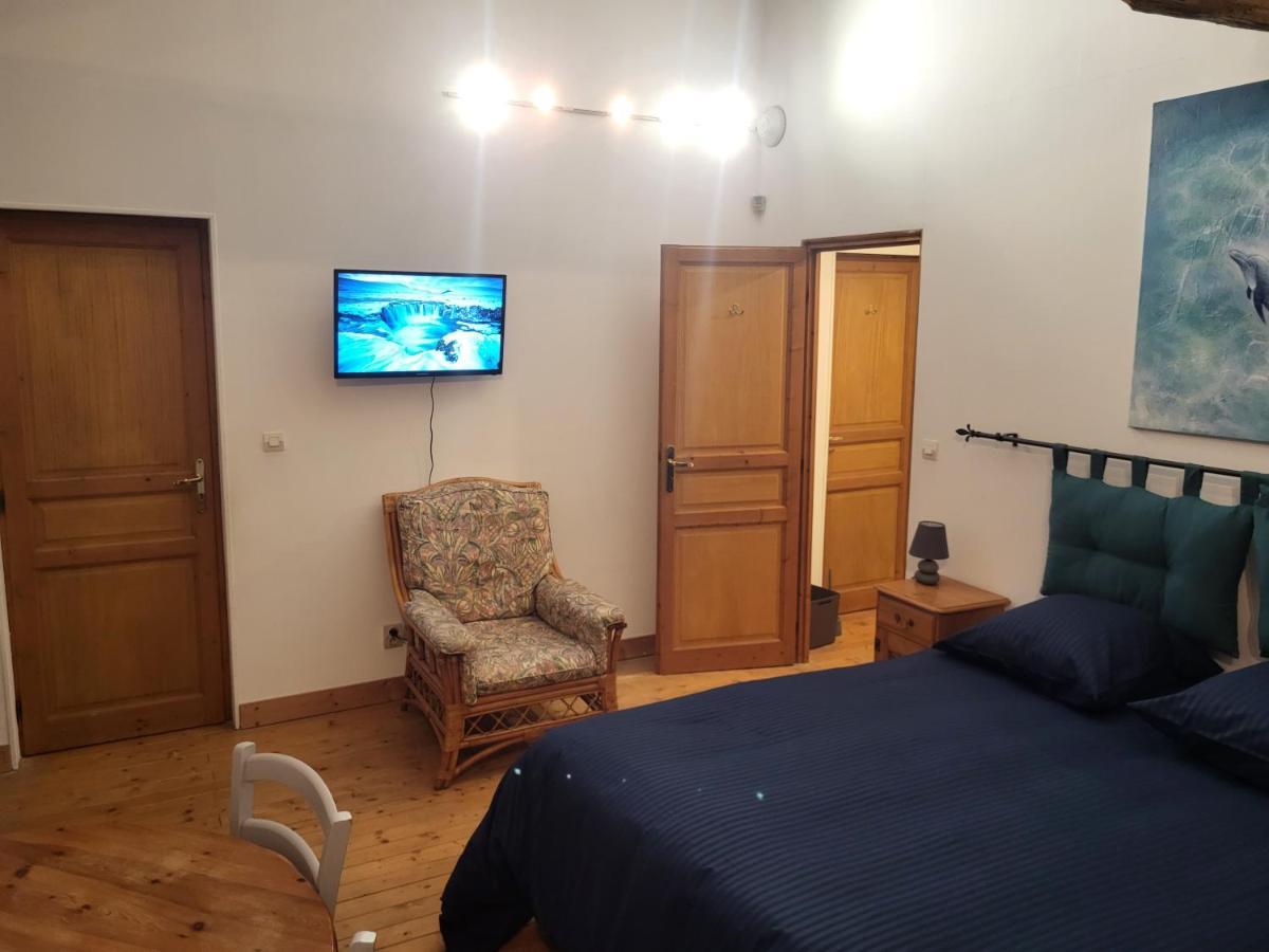 Domaine De La Sarrotte Bed and Breakfast Saugon Εξωτερικό φωτογραφία
