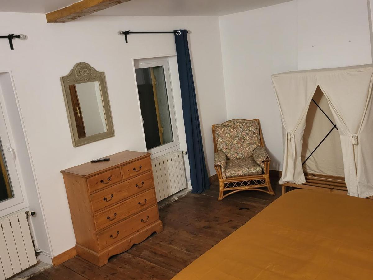 Domaine De La Sarrotte Bed and Breakfast Saugon Εξωτερικό φωτογραφία
