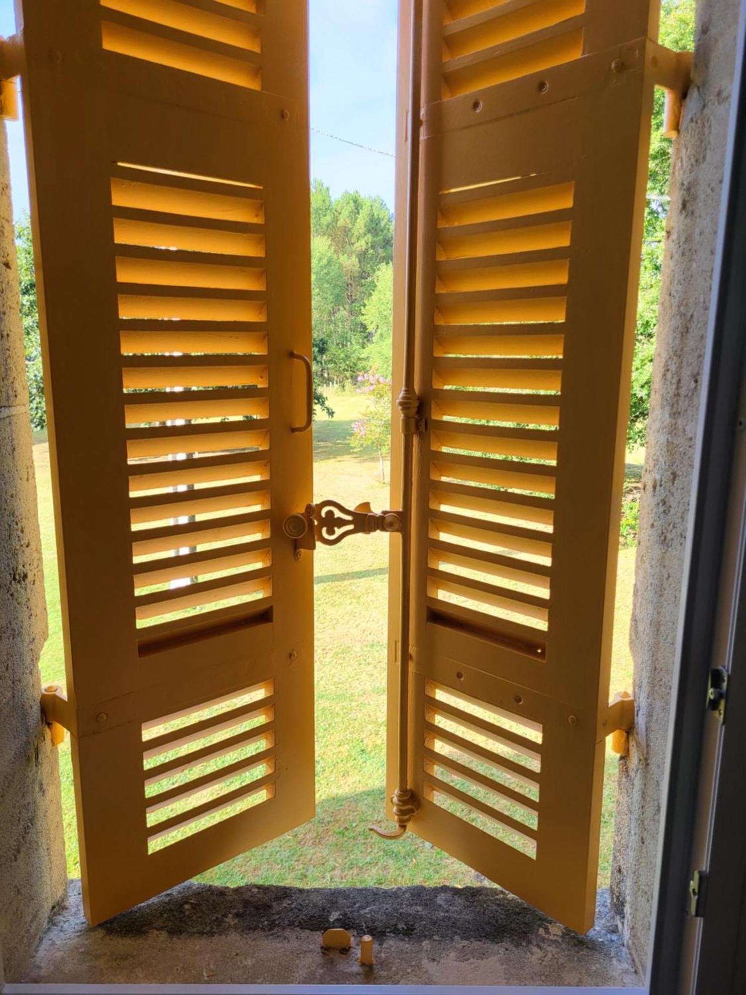 Domaine De La Sarrotte Bed and Breakfast Saugon Εξωτερικό φωτογραφία